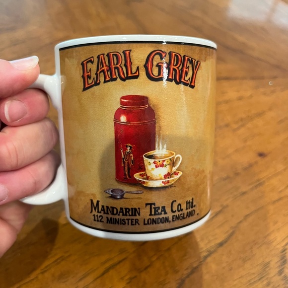 Vintage Oneida Tea mug set. EUC! Set of 2. Can be for coffee if you are a rebel! - Picture 6 of 11